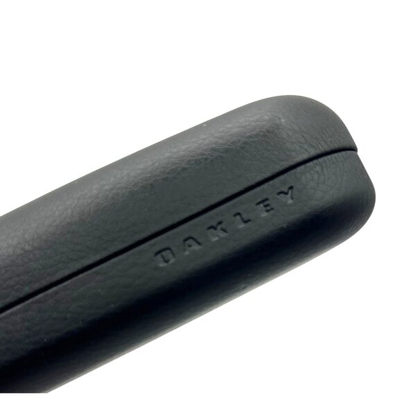 Oakley Black Hard Eyeglass Case for Small Sunglasses Eyewear Clam Shell Glasses - Picture 1 of 4